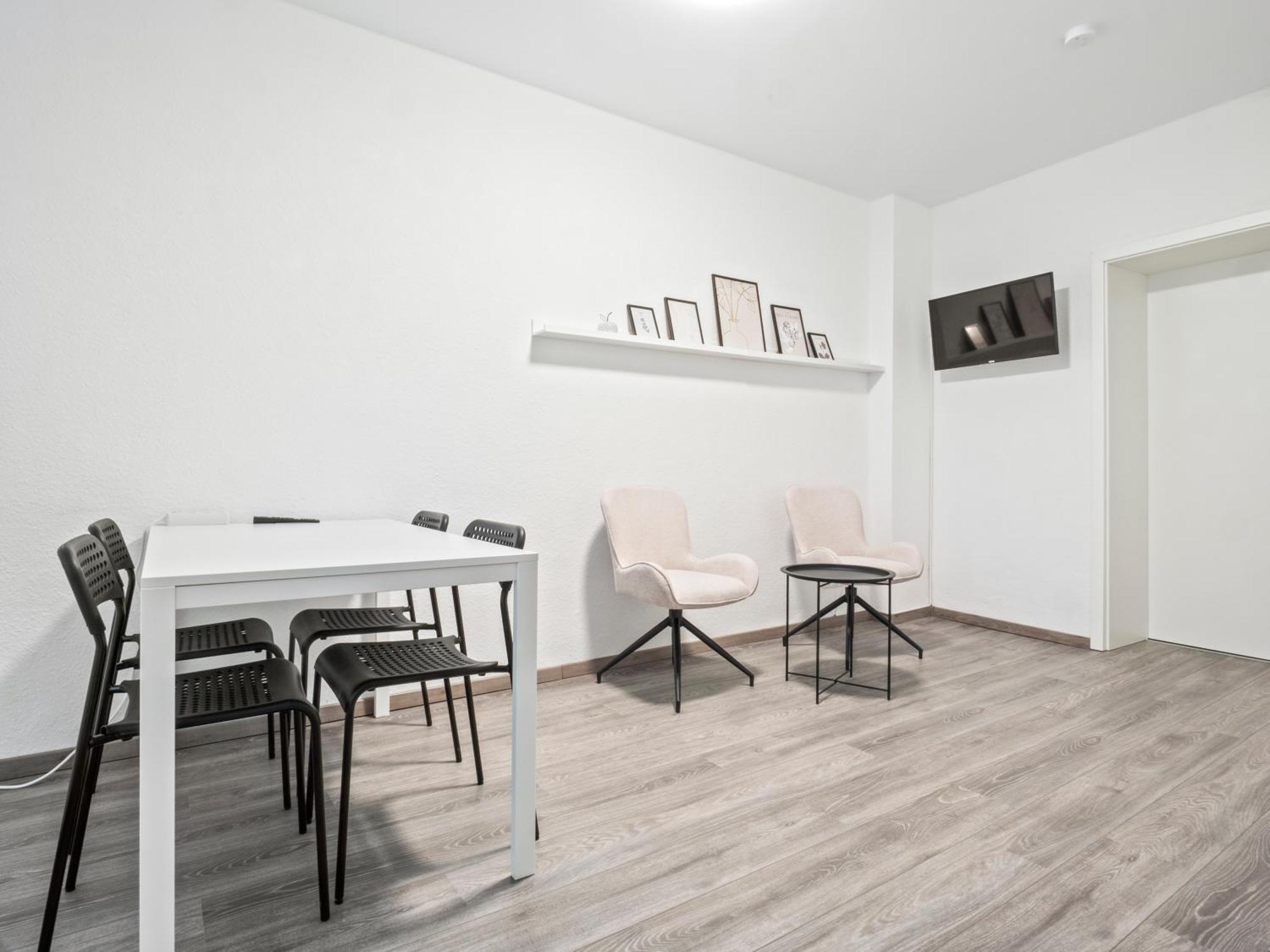 Wohnung In Zentraler Lage - Kostenlose Parkplaetze Kassel Esterno foto